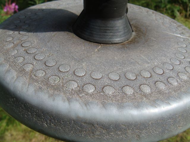 Some things are hard to explain (like this Suomi ski lift "chair")