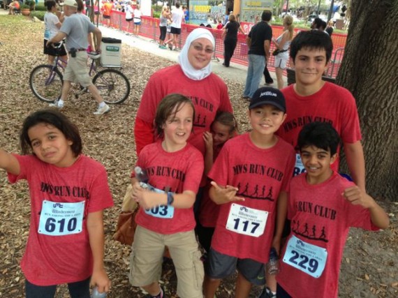 elementary school children group photo after 5k